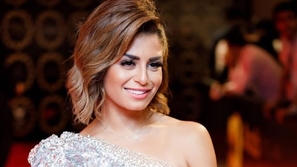 قصات وتسريحات شعر منة فضالي للفتيات الجريئات