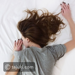 الذئبة الحمراء وتساقط الشعر تاجك