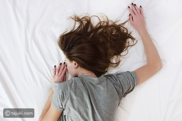 الذئبة الحمراء وتساقط الشعر تاجك