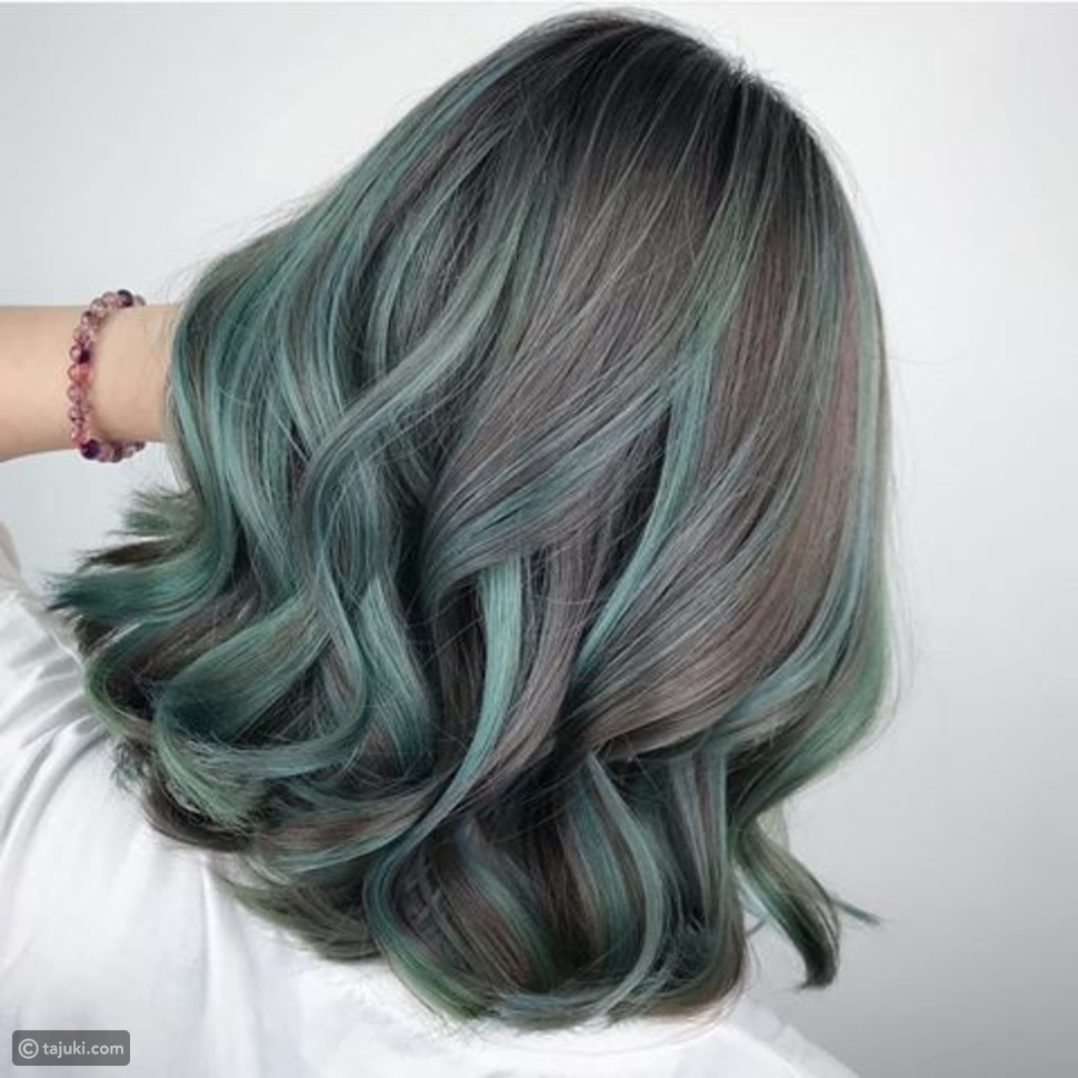 سحب لون الشعر الاسود